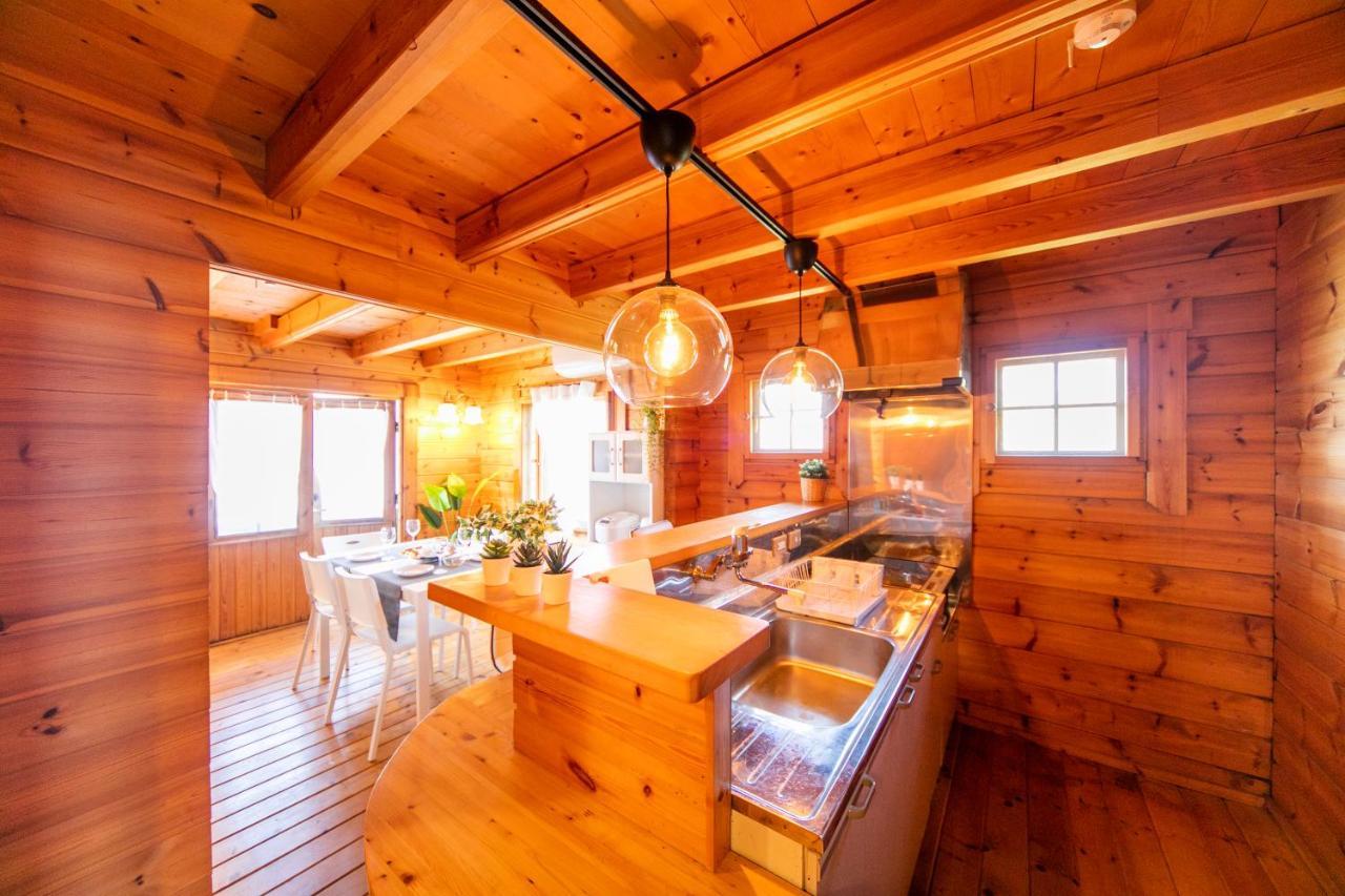 Awaji Seaside Log House In Goshiki 1 Villa Sumoto Exterior photo